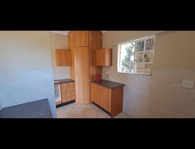 3 BEDROOM FREESTANDING FOR SALE IN WATERVAL EAST